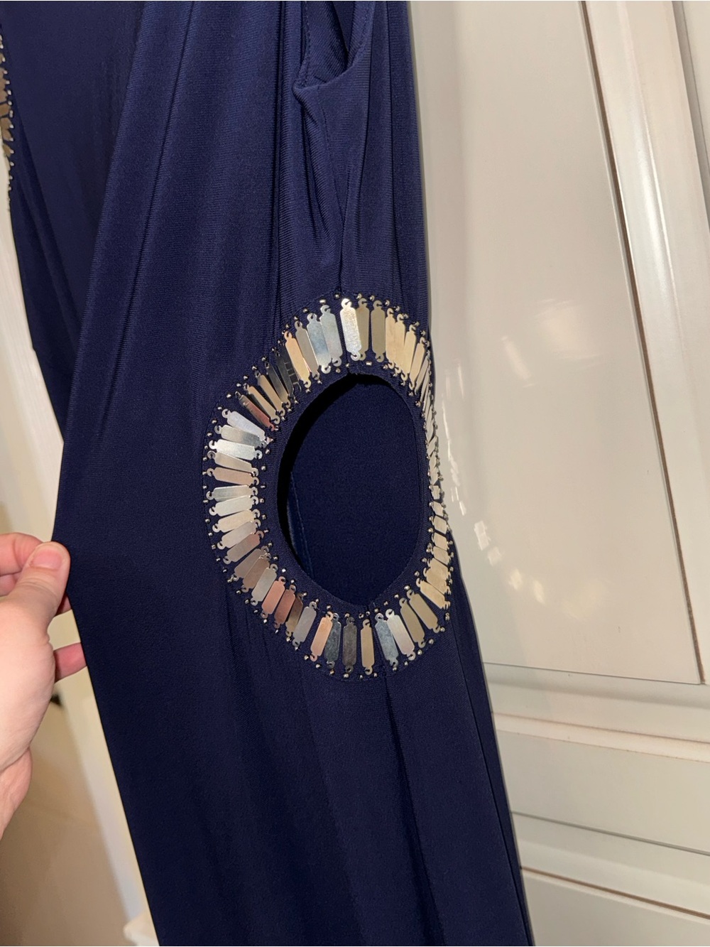 Sleeveless Navy Evening Gown with Side Embellishment Size 6 Formal Wedding Date - Picture 5 of 7
